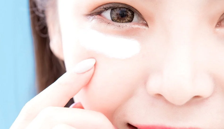 Look Refresh With Singapore's Eye Bags and Dark Eye Circles Treatment