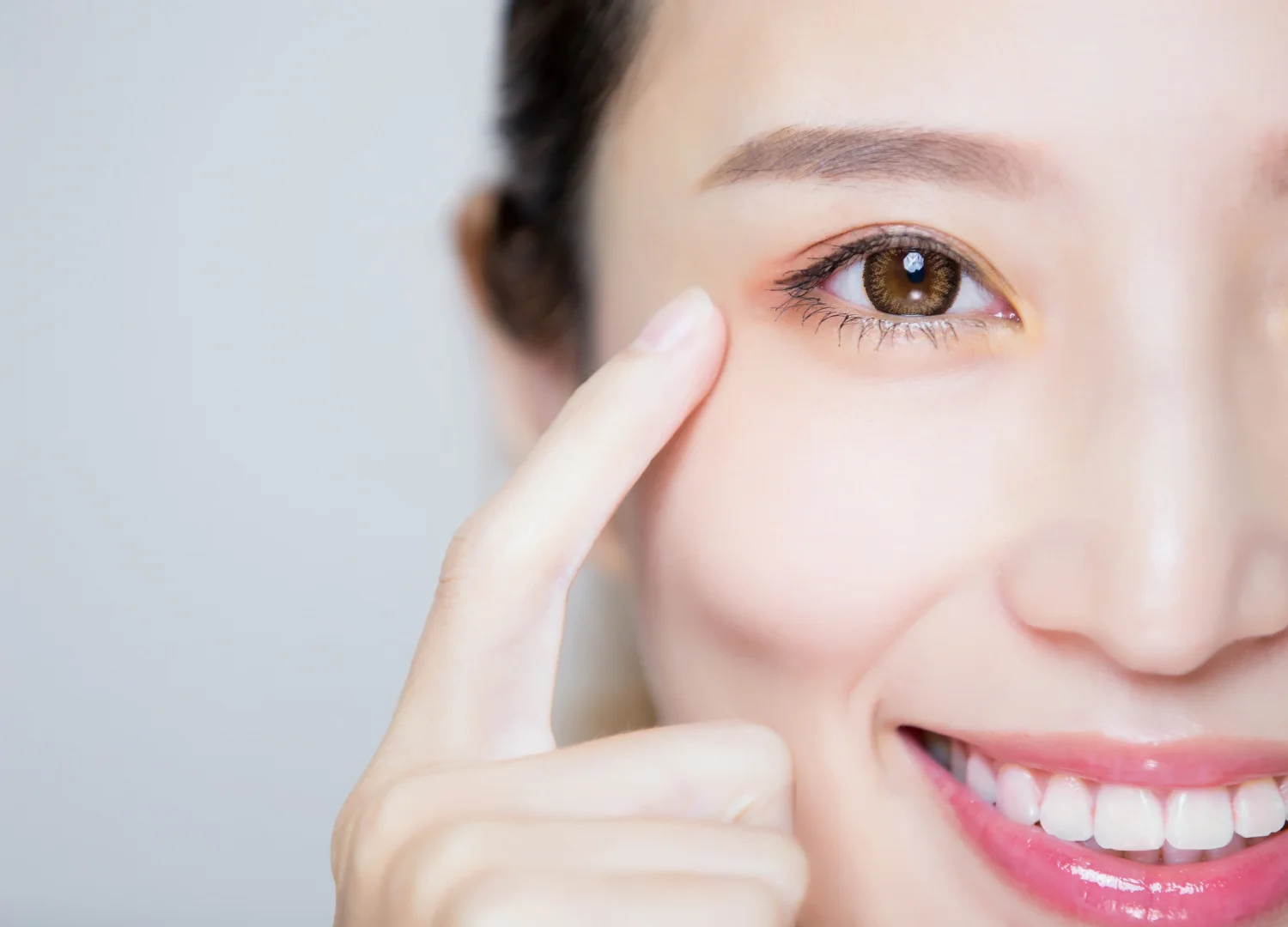 Say BYE to Panda Eyes With Non-Surgical Treatments!