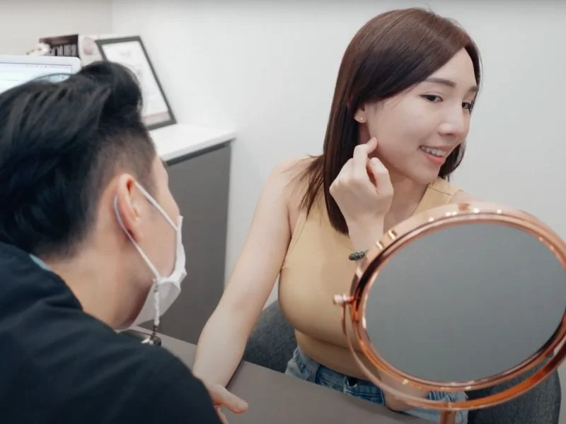 V Medical Aesthetics Treatment Patient